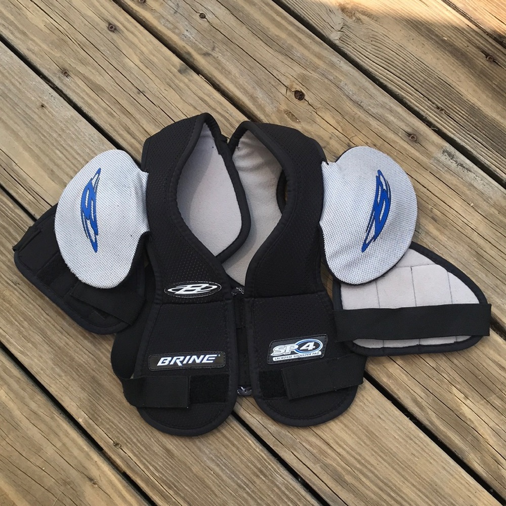 Brine lacrosse shoulder pad